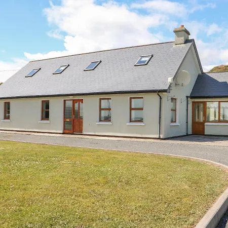 Holiday home Dooneen