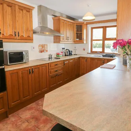 Holiday home Dooneen
